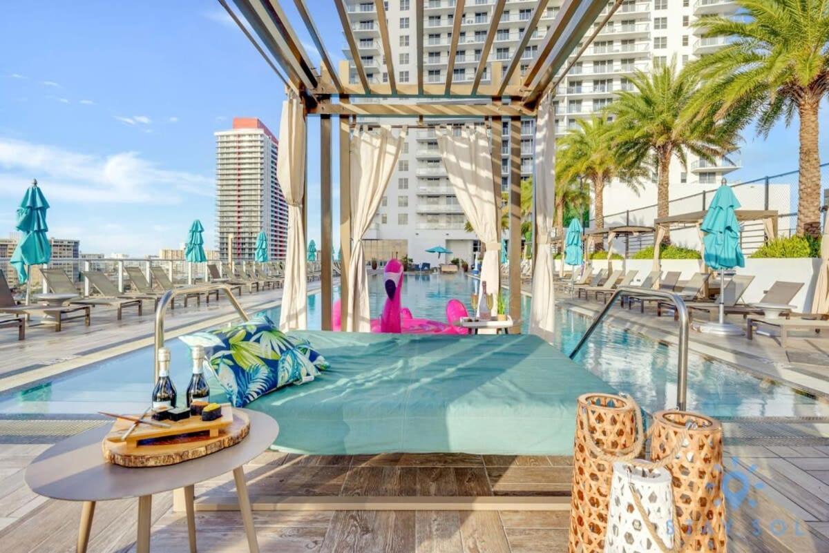 شقة Wrap Around Balcony - Insane Views - Amazing Pools هوليوود المظهر الخارجي الصورة