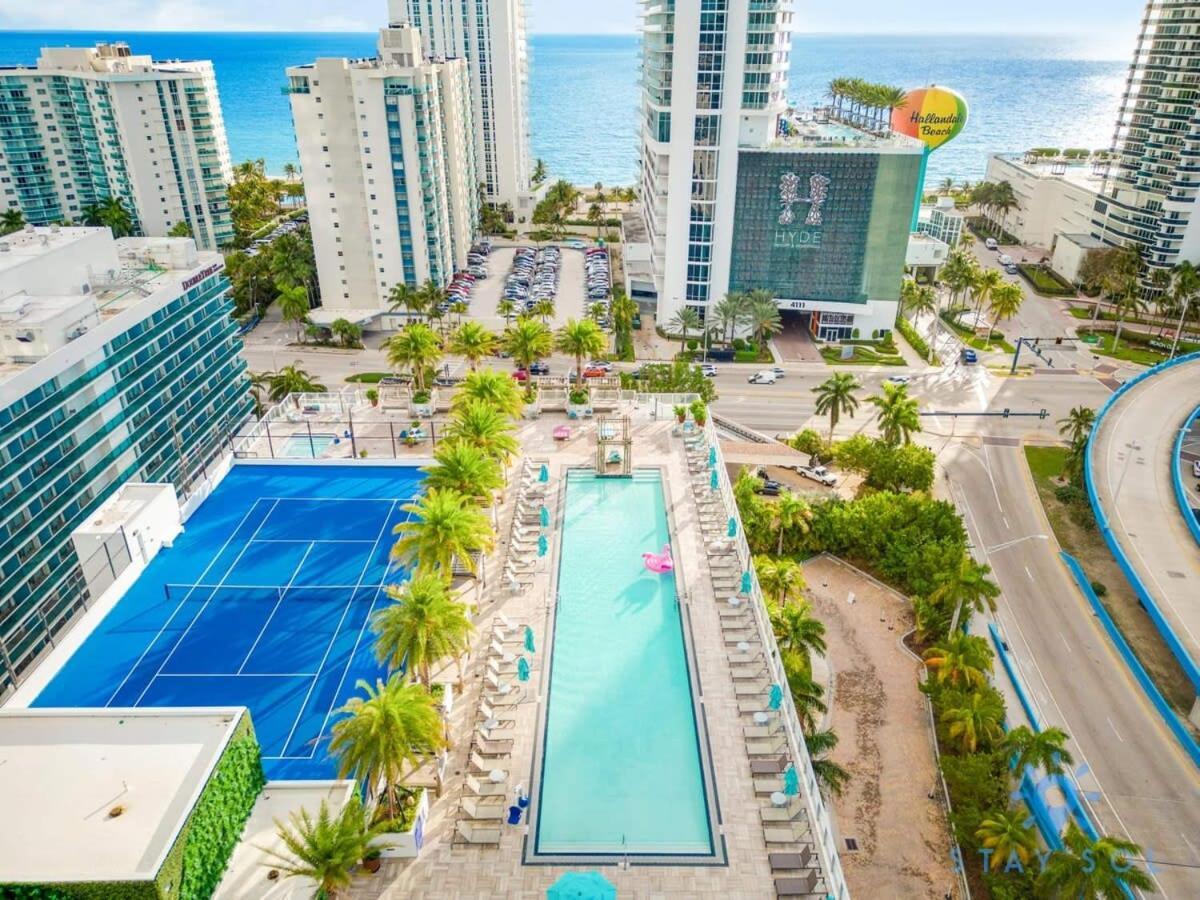 شقة Wrap Around Balcony - Insane Views - Amazing Pools هوليوود المظهر الخارجي الصورة