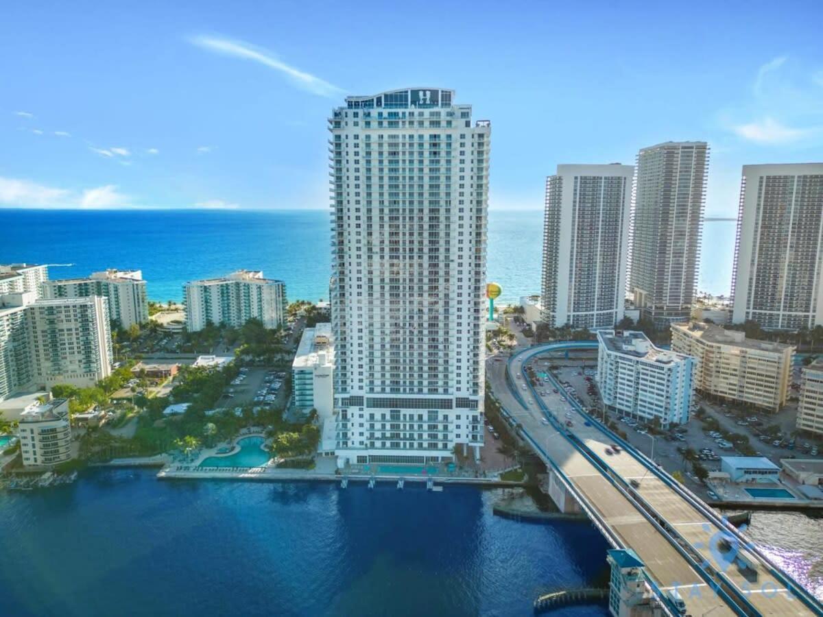 شقة Wrap Around Balcony - Insane Views - Amazing Pools هوليوود المظهر الخارجي الصورة