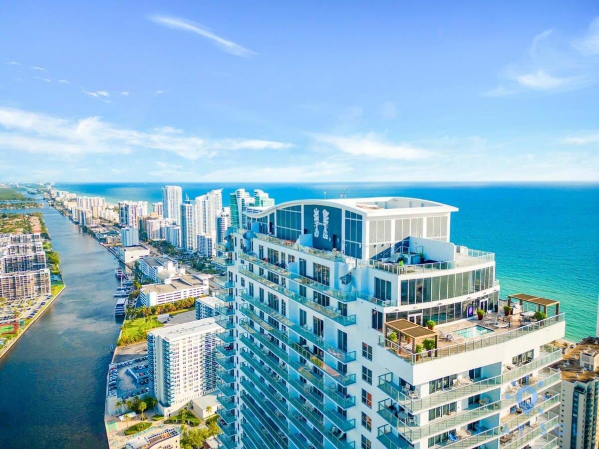 شقة Wrap Around Balcony - Insane Views - Amazing Pools هوليوود المظهر الخارجي الصورة